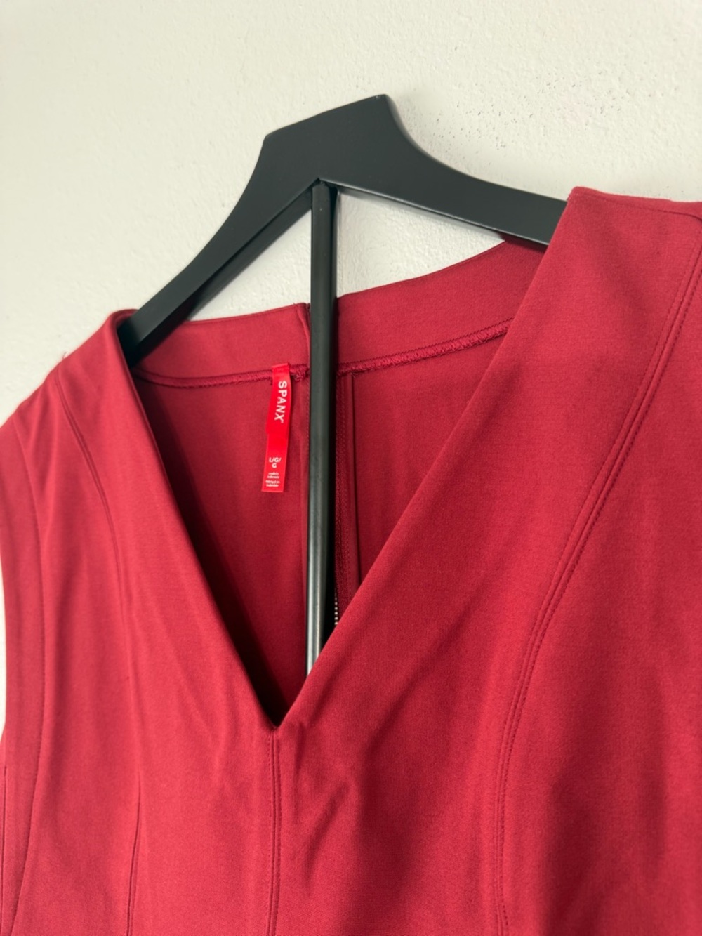 SPANX The Perfect V Neck Top Women’s Size L - Picture 5 of 9